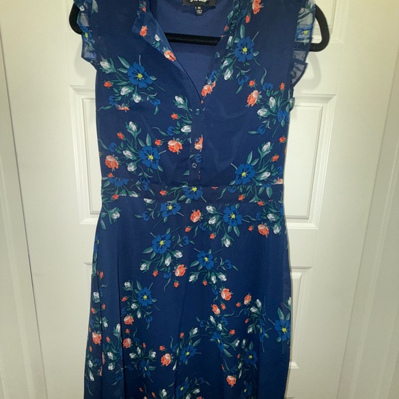 ✨HP✨ Lulus. Porch Swing Navy Blue Floral Print Skater Dress. Size Medium - Picture 5 of 8